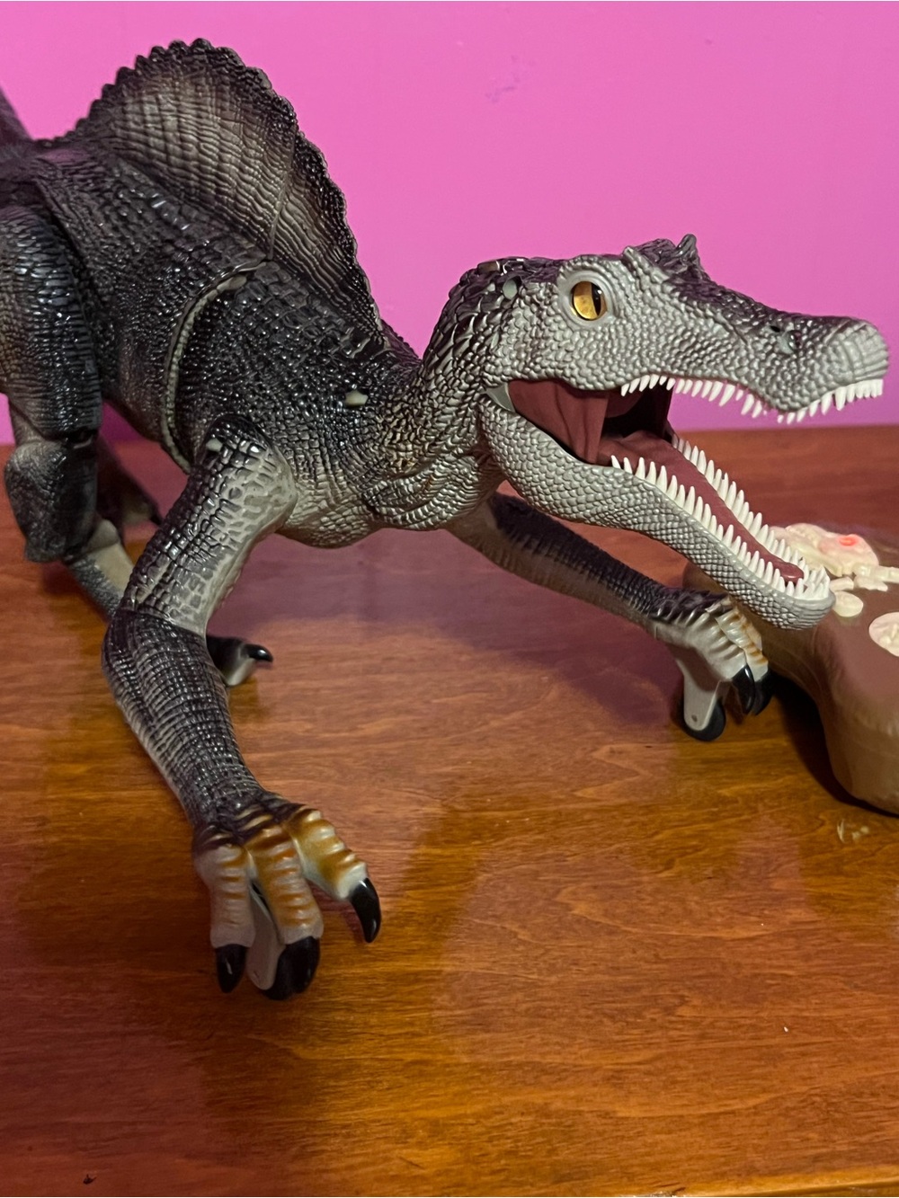 Remote Control Dinosaur - Picture 2 of 6